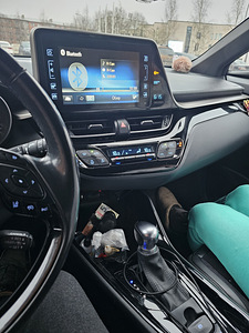 Toyota ch-r (4 foto / 7)
