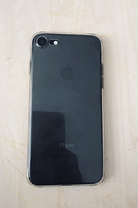 iPhone 7 256 гб (2 фото из 4)