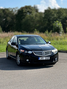 Honda Accord 2.2d 2008 (2 foto / 10)