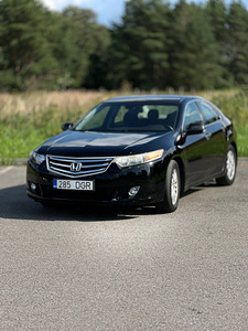 Honda Accord 2.2d 2008 (8 foto / 10)