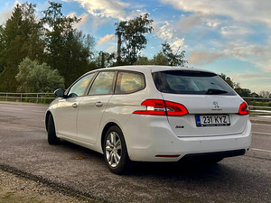 Peugeot 308 (5 foto / 8)