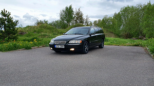 Volvo v70 2.4 (2 фото из 15)