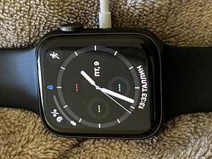 Apple Watch SE 2 44mm (1 foto / 2)