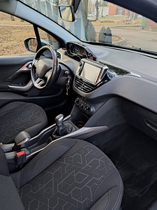 Peugeot 2008 diesel (6 foto / 7)