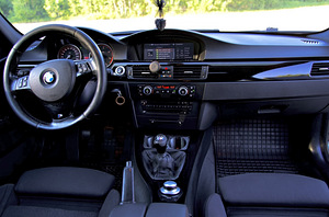 BMW E90 325D 145кВт 2008 (6 фото из 7)