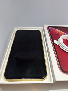 iPhone XR 64gb. Aku 100% (vahetatud enne müüki) (2 foto / 5)