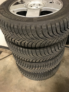 195/65/r15 Hankook зима (1 фото из 9)
