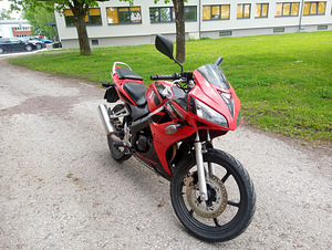 Honda cbr 125 (2 foto / 7)
