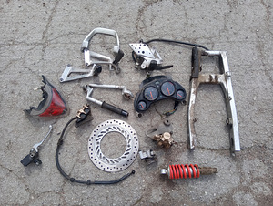 Honda cbr 125 (6 foto / 7)