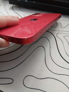 iPhone 12 (8 foto / 9)