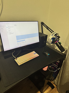Mänguarvuti + täielik komplekt (RTX 4060 / Ryzen 7 7800X3D) (1 foto / 10)