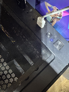 Mänguarvuti + täielik komplekt (RTX 4060 / Ryzen 7 7800X3D) (3 foto / 10)