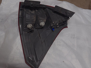 Honda CR-V 2014 rear light (4 foto / 9)
