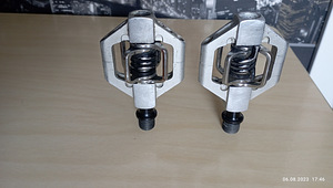 Klambrita pedaalid CRANKBROTHERS CANDY 2 (4 foto / 4)