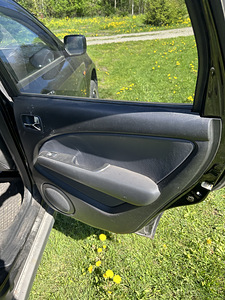 MITSUBISHI OUTLANDER (7 foto / 8)