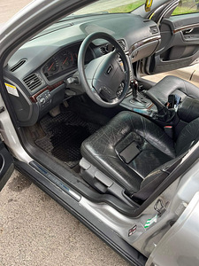 Volvo S80 2.4 (2 foto / 12)