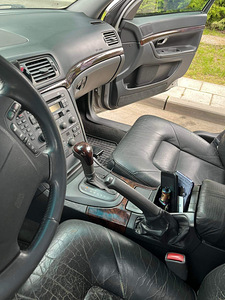 Volvo S80 2.4 (9 foto / 12)