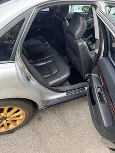 Volvo S80 2.4 (11 foto / 12)