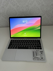 MacBook Air 2019 (9 фото из 10)