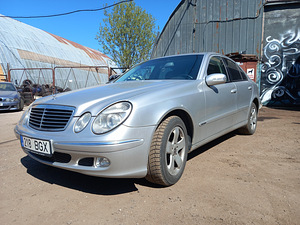 Mercedes-Benz (4 foto / 7)