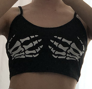 Must crop top luust kätega (1 foto / 3)