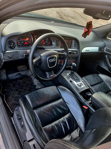 Audi A6 S-line 3.0 V6 165kW (11 foto / 15)
