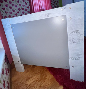 Voodi ja kirjutuslaud (4 foto / 8)