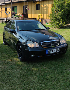 Мерседес-Бенц С 220 2.1 R4 105кВт (1 фото из 1)