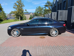 BMW 535xd individual (2 foto / 15)