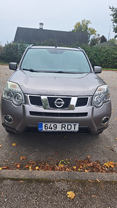 Nissan x-trail 11.2011 (1 foto / 9)