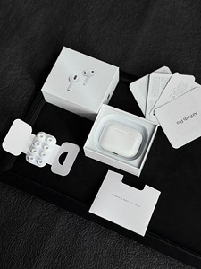 Реплика! Apple AirPods Pro 2 (USB-C) версия 2026 года (1 фото из 10)