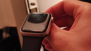 Apple Watch SE (2022, gen 1) (4 foto / 6)