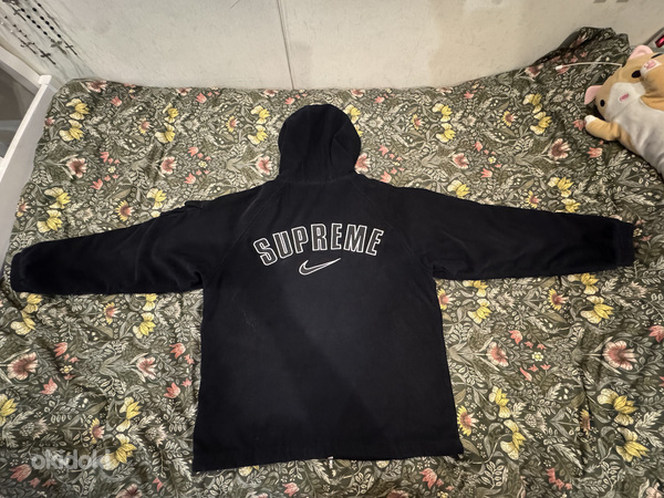 Supreme Nike Arc Corduroy Hooded Jacket