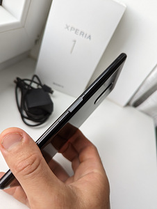 Sony Xperia 1 (6/128 Gb) (10 foto / 10)