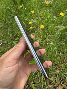 Samsung S10e (6/128 Gb) (7 foto / 8)