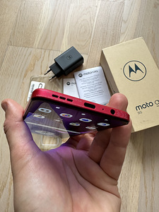Motorola G84 5G (12/256 Gb) (7 foto / 10)