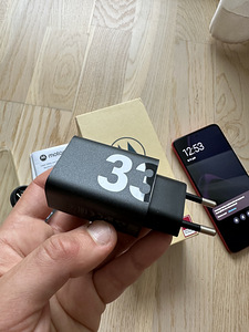 Motorola G84 5G (12/256 Gb) (10 foto / 10)