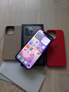iPhone 13 Pro (128 Gb) (1 foto / 9)