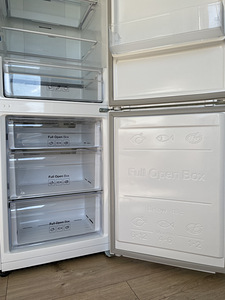 Samsung холодильник (2 фото из 6)