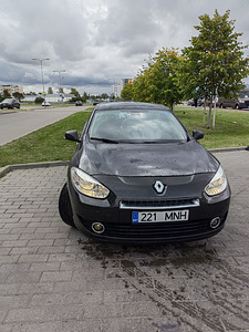Renault Fluence 1.6i (14 фото из 15)