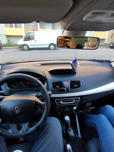 Renault Fluence Megan 2010 (12 foto / 12)