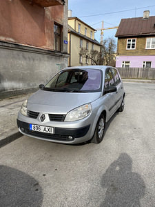 Renault Scenic 2 2006 (2 фото из 11)