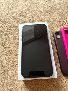 Apple iPhone XR 64 (5 foto / 10)