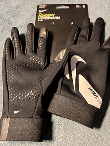 Nike Hyperwarm Academy Gloves M-suurus kindad (3 foto / 4)