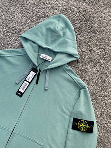 Lukuga kapuutsiga pusa Stone Island | Kampsun (5 foto / 9)