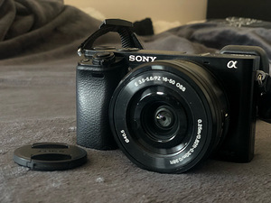 Sony a6000 + 16-50mm f/3.5-5.6 OSS + case + velbon ex-440 (5 foto / 9)