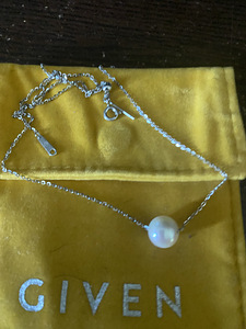 Серебряное ожерелье с жемчугом