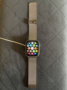 Apple Watch 5 44mm (3 foto / 4)
