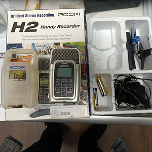 Рекордер, диктофон ZOOM H2 (2 фото из 2)