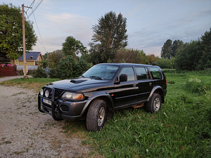 Mitsubishi Pajero Sport (2 foto / 4)